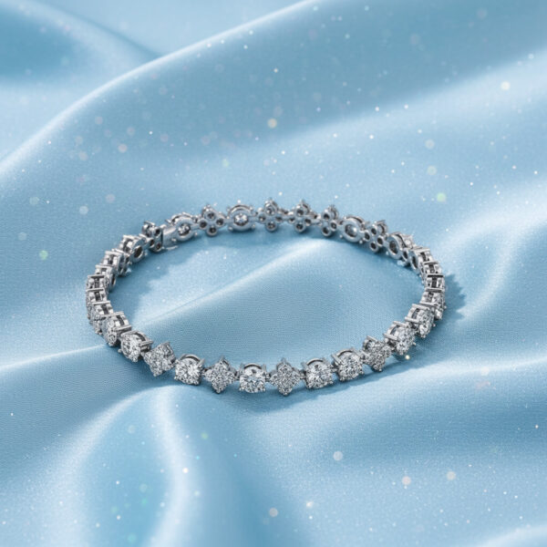 Alternating Clusters Diamond Bracelet
