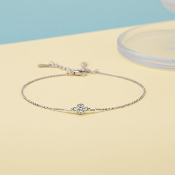 Solitaire Brilliant Round Diamond Adjustable Bracelet