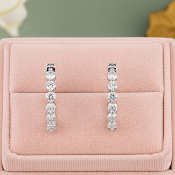 Elegant Oval Hoop Earrings