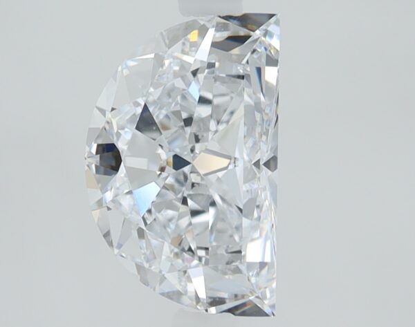 HALF MOON  1.6 9.09x5.76x4.17