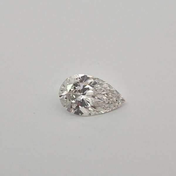 PEAR  1.33 10.04x6.13x3.71