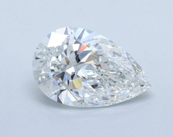 PEAR  1.56 10.44x6.57x3.91