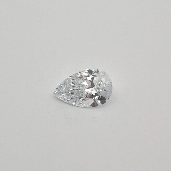 PEAR  1.71 10.40x6.72x4.12